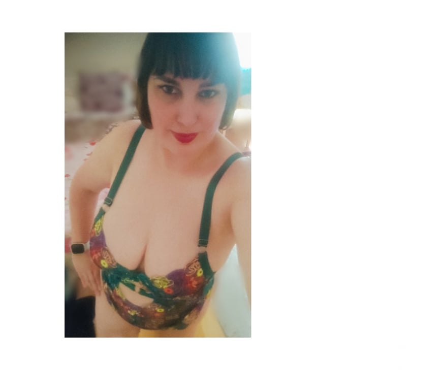 Escorts North West London Willesden Green - North West London - Photos for SWEET CHARMING ANNE HERE 😘