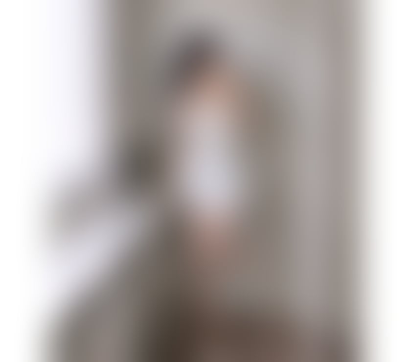 Photos for Super Hot Escort Girl waiting for your