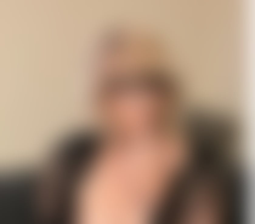 Escorts East London Barking Station - East London - Photos for HI ME NAME MILF ZARA! BARKING LOMBRIDGE RD