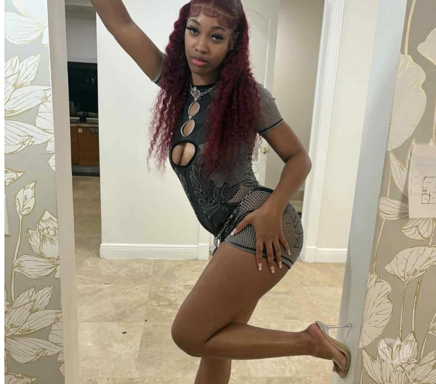 Escorts East London Stratford International - DLR Station - East London - Photos for Kelly Chocolate ebony Girl In Stratford