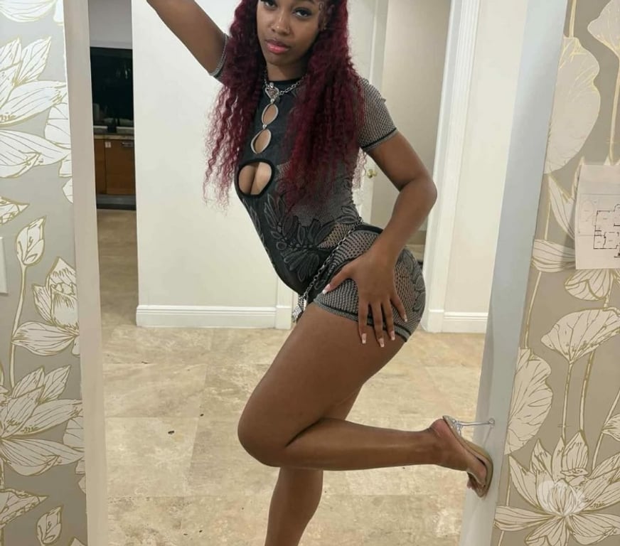 Escorts East London Stratford International - DLR Station - East London - Photos for Kelly Chocolate ebony Girl In Stratford