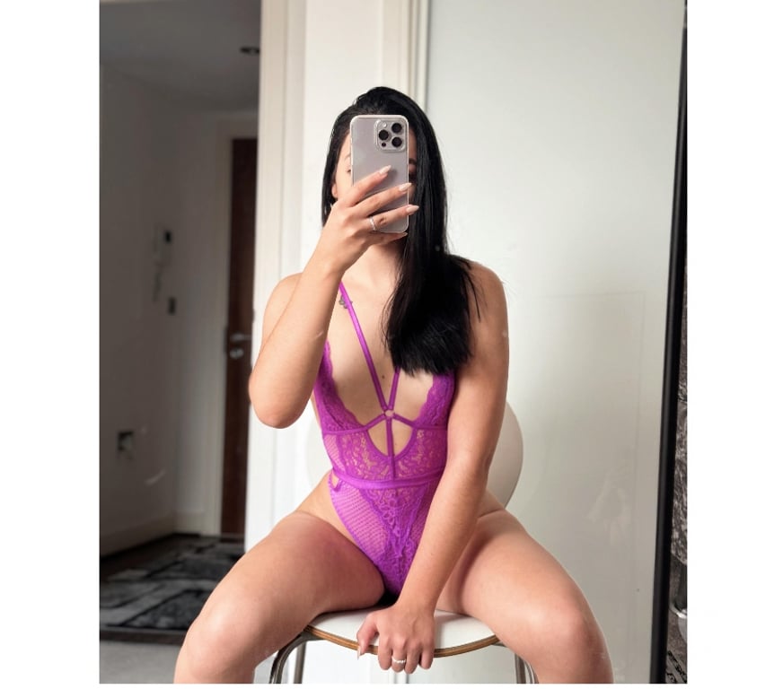 Escorts Hampshire Rushmoor - Photos for 🇧🇷CRIS HOT PARTY BIG ASS SWEET GIRL 💯