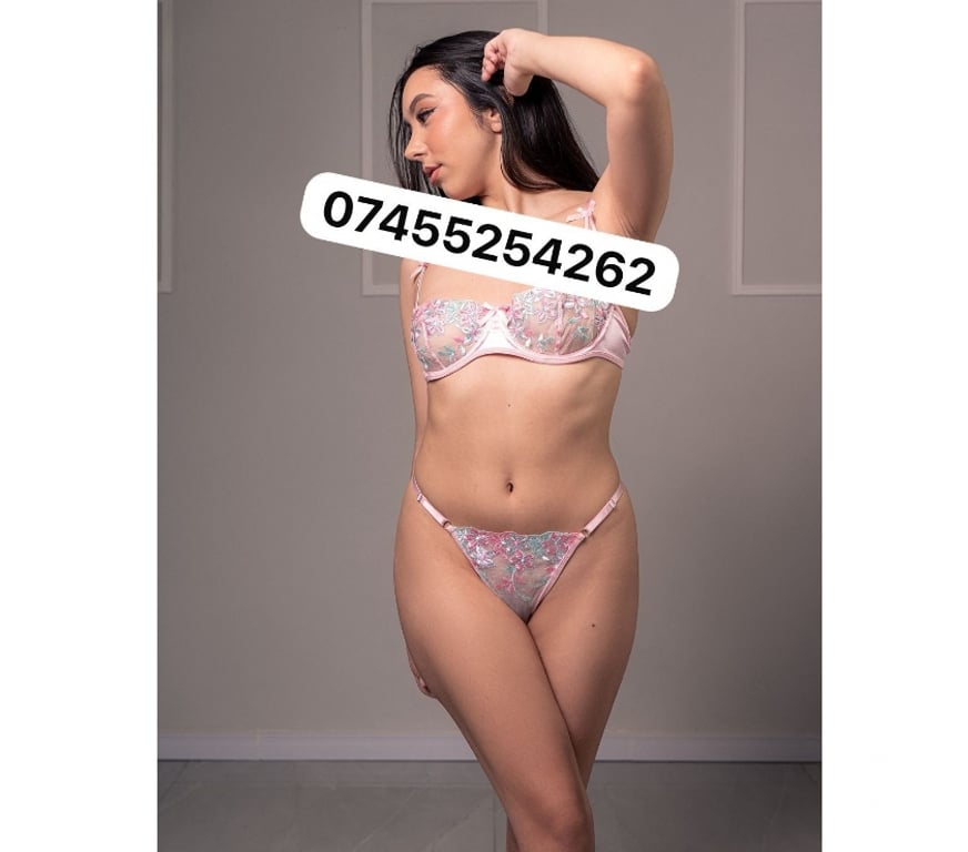 Escorts Essex Chelmsford - Photos for Petite Sofia 😻🔥
