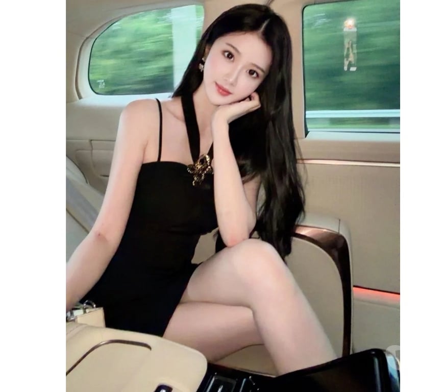 Escorts Surrey Guildford - Photos for Asian girl very friendly, Lovely and professional massage