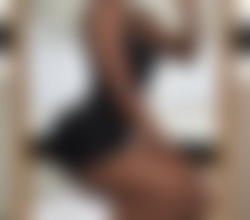 Photos for BOMBSHELL 💣 PARTY BABE VEE