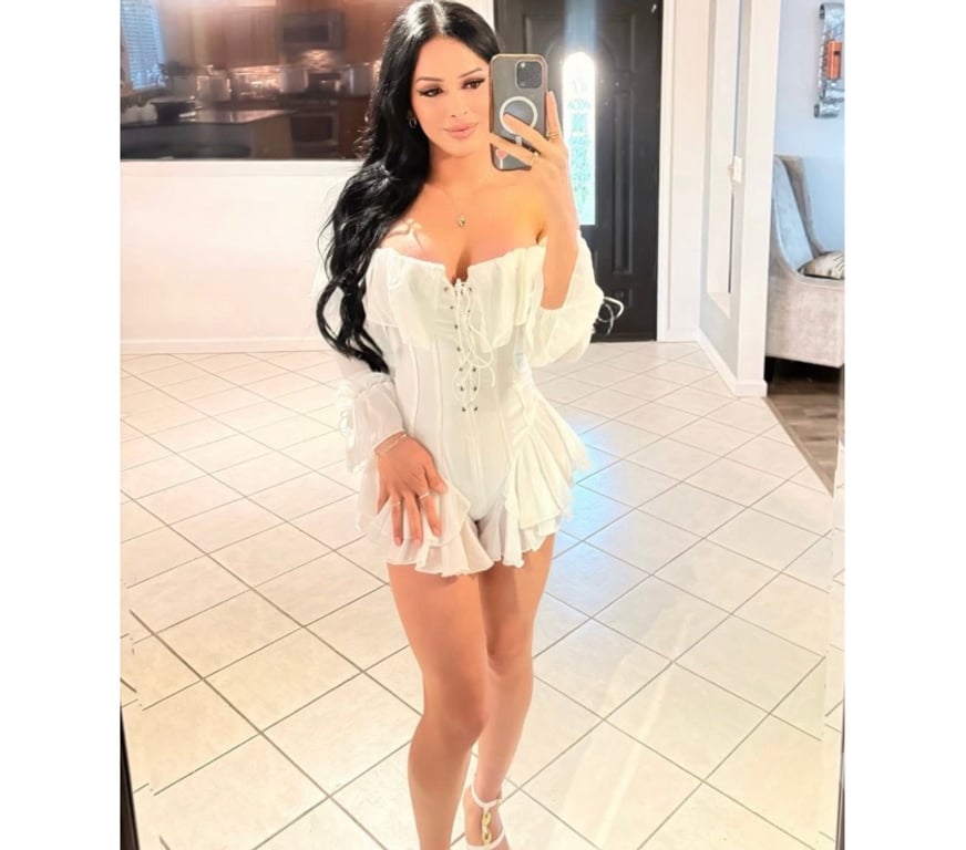 Escorts East London Hackney Wick - East London - Photos for CHARMING, ATTRACTIVE PARTY GIRL 💋🔥