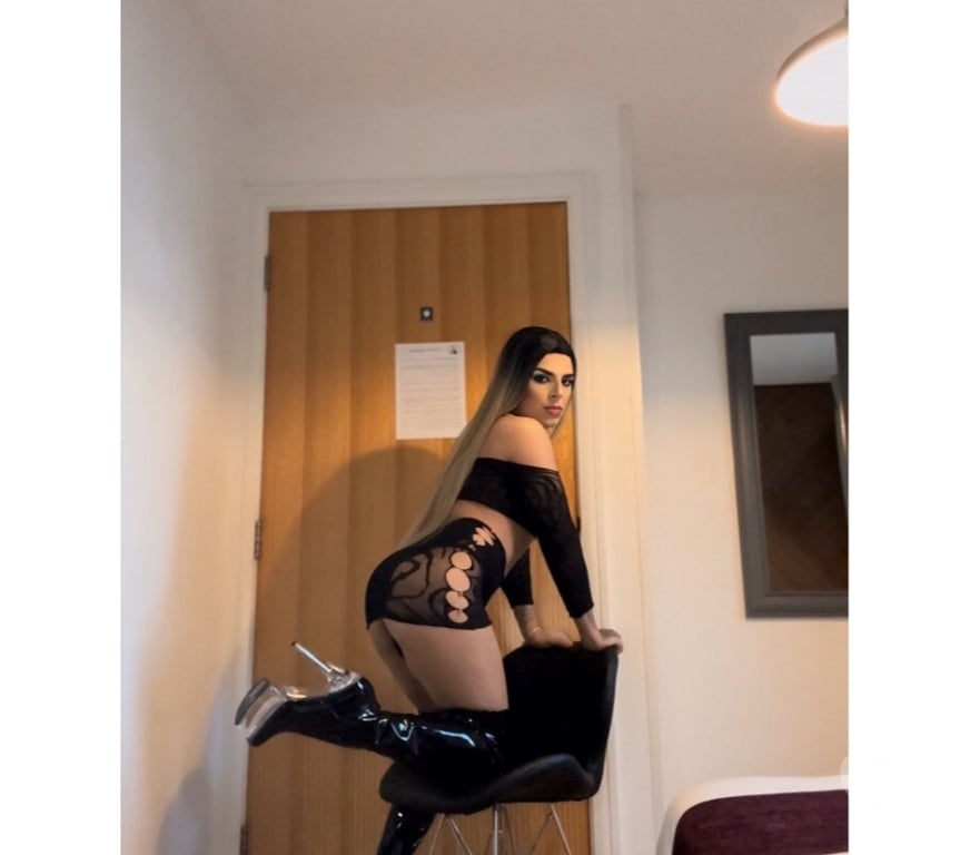 Trans Escorts West Northamptonshire Northampton - West Northamptonshire - Photos for My name is Loret I'm 29 years old, I'm Brazilian