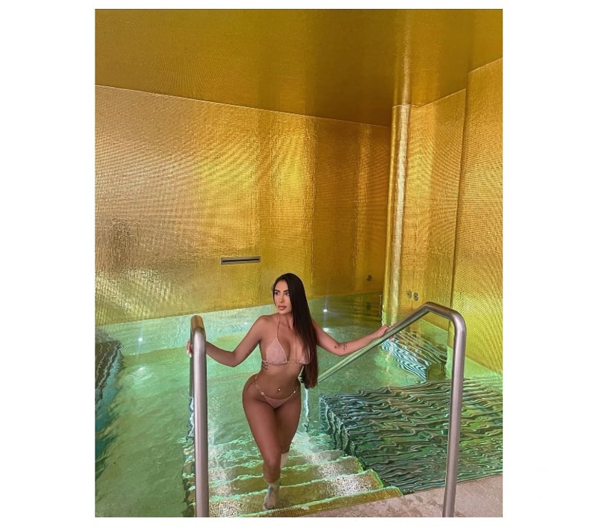 Escorts North West London Camden - Photos for Chloe 20y Real 💯picture ready to party🥂