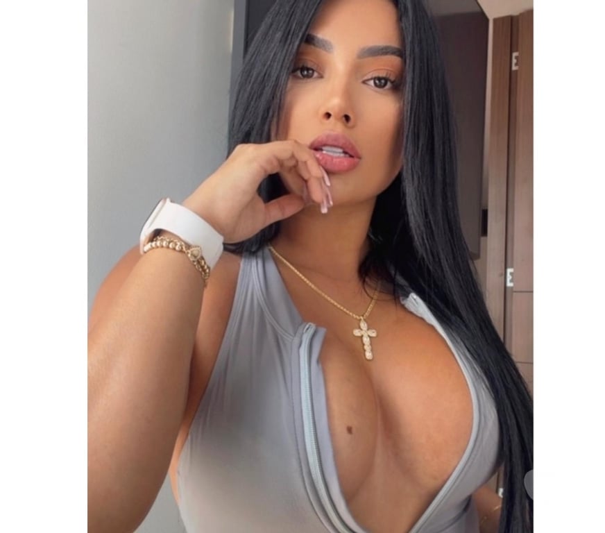 Escorts North London Manor House - North London - Photos for ✨ Elegance, discretion, and great company ✨
