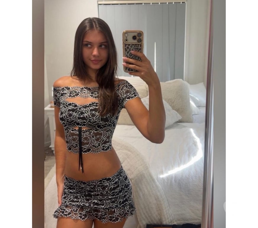 Escorts West Yorkshire Leeds - Photos for I’m Lili is my first time here, Peruvian 🇵🇪 girl