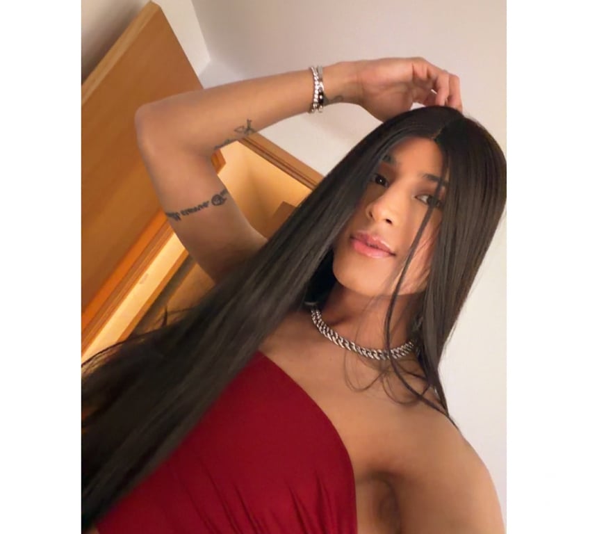 Trans Escorts Merseyside Liverpool - Photos for 👠 LadyBoy Bella XL 🍆 partyGirl 🥳