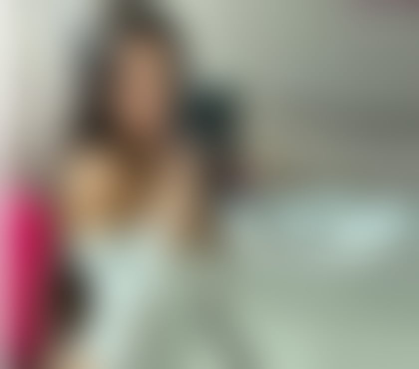 Escort Cardiff City Centre Cardiff - Photos for Lola 🍓 here 24h party🫠 new town 🏙️