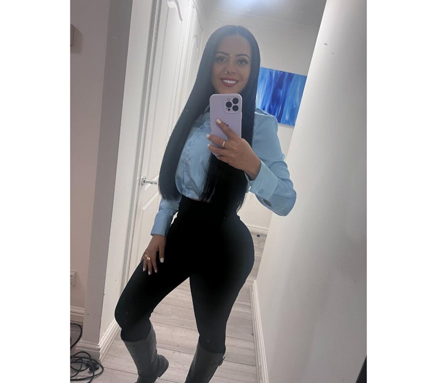 Escorts West London Hounslow - Photos for I'm back my loves, let's Party,come on🍷Jessica