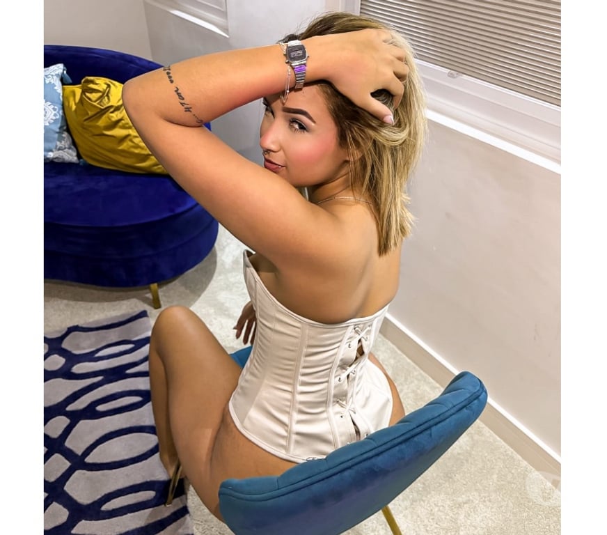 Escorts Dorset Bournemouth, Christchurch and Poole - Photos for NEW GIRL LIVIA HOT🇧🇷✨ THE BEST OWO😋 REAL🫢🍾