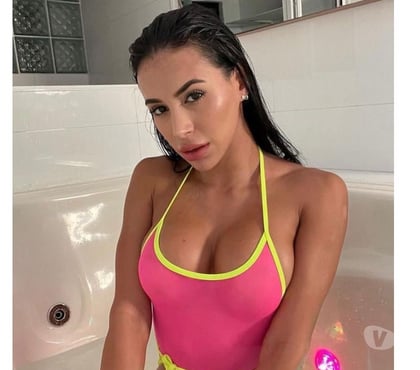 Escort Sutton Town Centre Sutton - Photos for BIA PARTY GIRL🍑🍾🥂BEST EXPERIENCE NO RUSH🇧🇷