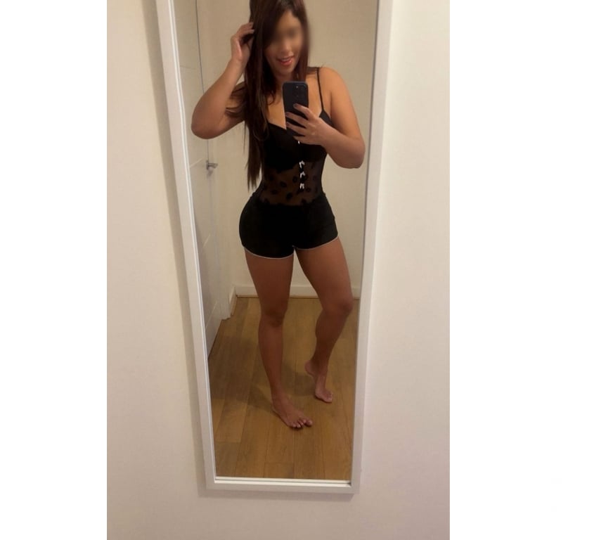 Escorts West London Hillingdon - Photos for 👅😋Dominatrix hot tongue sculptural body