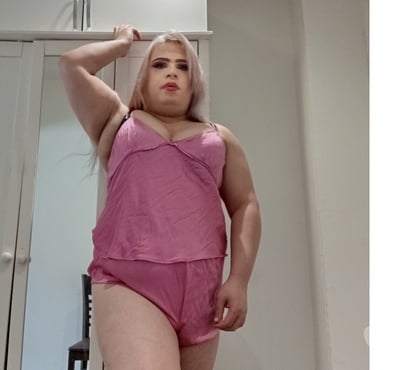 Escorts London Luton Airport Luton - Photos for Emma trans LADY BOY