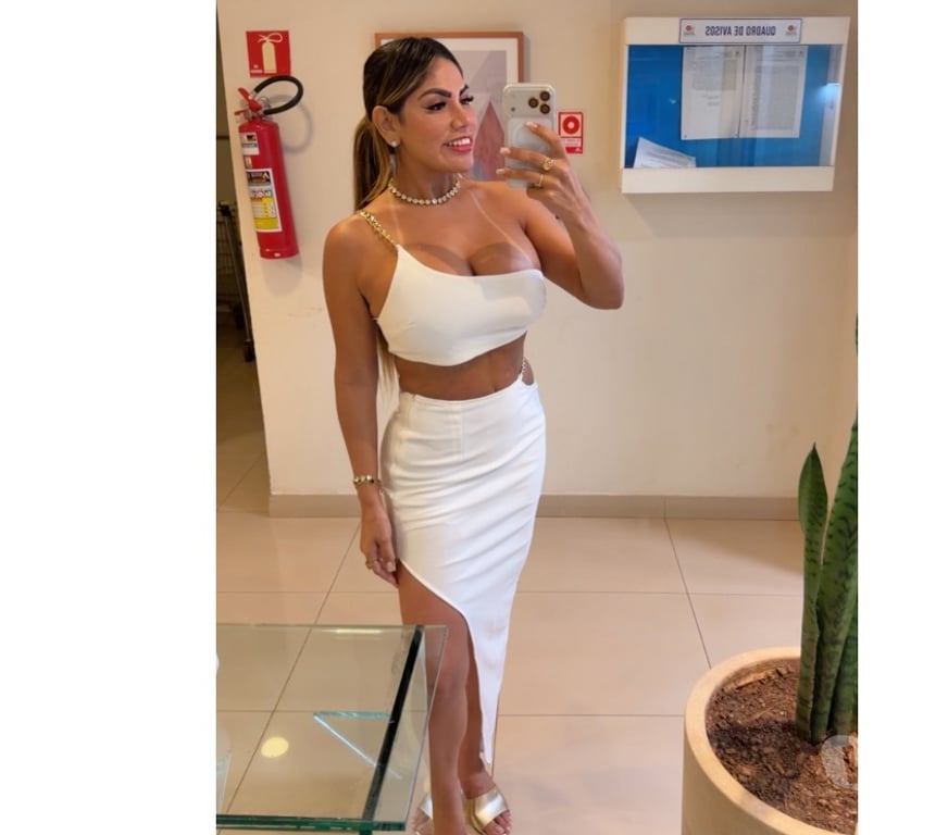 Escorts Surrey Guildford - Photos for Bella Sexy Brazilian Party girl 🔥🇧🇷