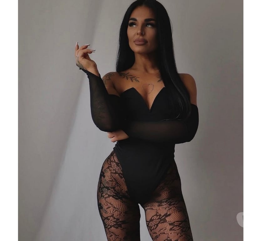 Escorts Derbyshire Chesterfield - Photos for Ema new here party girl only outcall