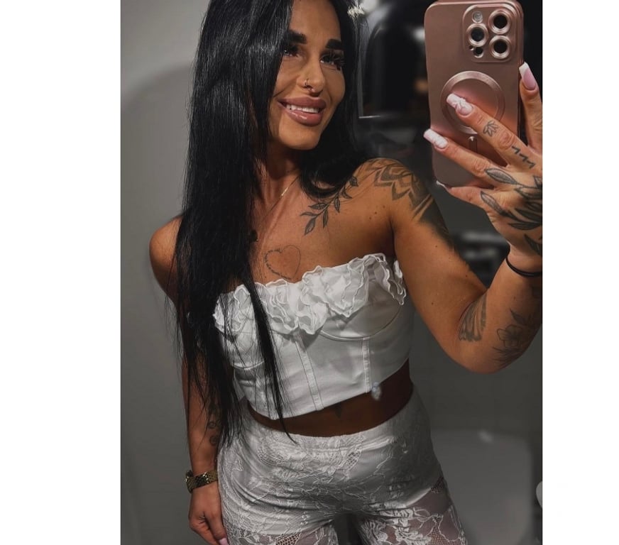 Escorts Derbyshire Chesterfield - Photos for Ema new here party girl only outcall