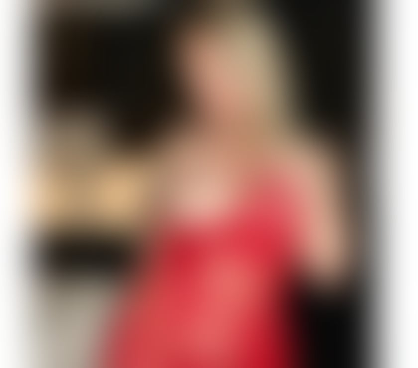 Escorts Luton Town Centre Luton - Photos for BLANCANIEVES 💃🏼AVAILABLE 📲🎉🥂GIRL PARTY🎉