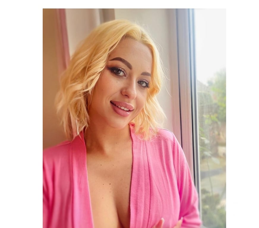 Escorts Brent South Kenton Station - Brent - Photos for 🩷🩷Sweet Mia🩷🩷