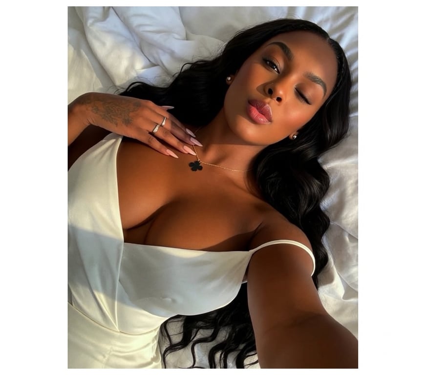 Escorts South East London Plumstead - South East London - Photos for Kelly sexy hot spicy party 🍒🌶️🎊💥