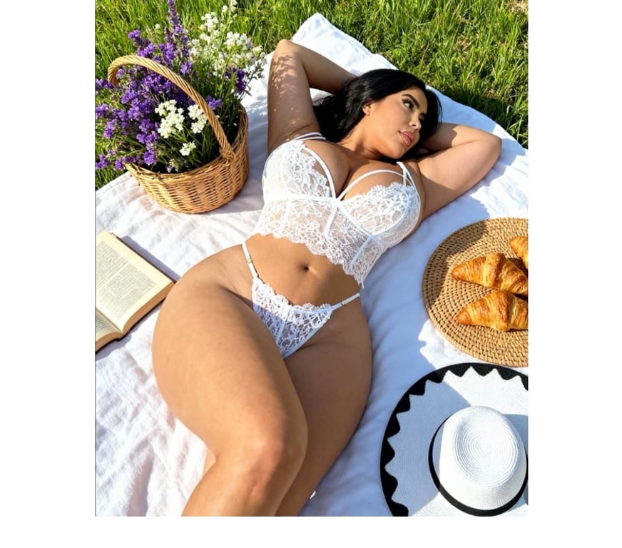 Escorts North Northamptonshire Rushden - North Northamptonshire - Photos for BRAZIL BIG BIG BUM BRUNETTE NEW NEW