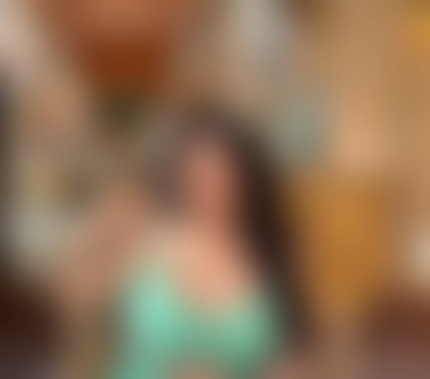  Escorts & Erotic Massage Swansea City Centre Swansea - Wales - Photos for Curvy Caribbean BIG ASS BIG BOObS MIXED RACE