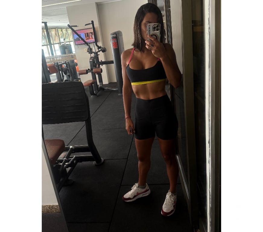 Escorts Aberdeen Aberdeen City Centre - Aberdeen - Photos for Scarlett - Brunette 🇧🇷