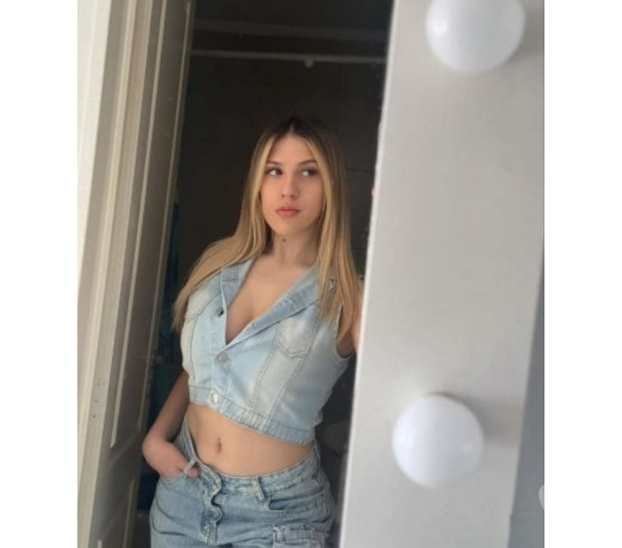 Escorts Lincolnshire Lincoln - Photos for Hi baby you looking for happy time callme