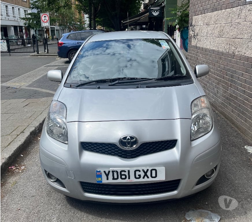 used cars for sale Central London King`s Cross - Central London - Photos for TOYOTA YARIS 2011