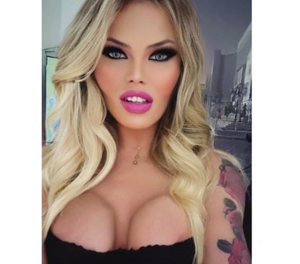 Transsexual Iwade Swale - Photos for Pamela Barbie princess