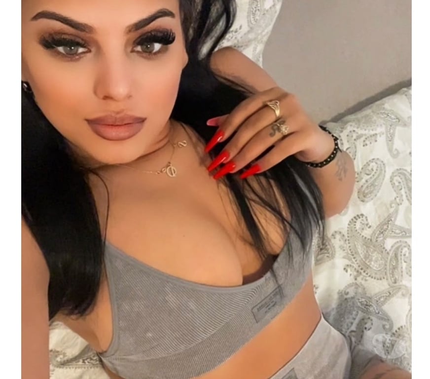 Escorts West Sussex Crawley - Photos for Hello guys I'm JASMINE new in town only outcall