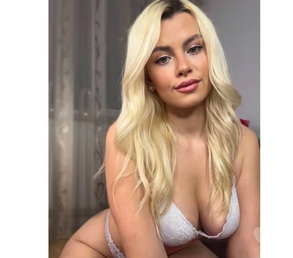 Escorts Woking Town Centre Woking - Photos for New girl🌸videocall confirmation
