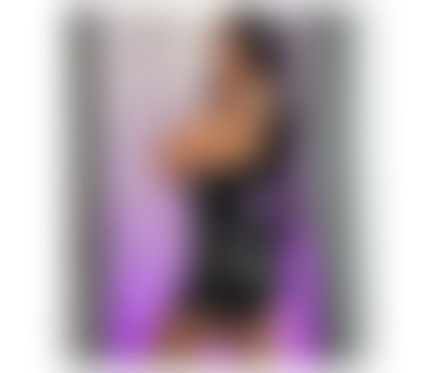 Transsexual Escorts Birmingham City Centre Birmingham - Photos for Varia 🥰🥰🥰 young woman looking to discover the TS
