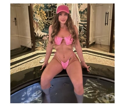 Transsexual Escorts Birmingham City Centre Birmingham - Photos for Varia 🥰🥰🥰 young woman looking to discover the TS