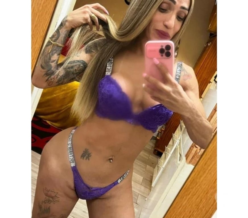 Trans Escorts Hull Hull City Centre - Hull - Photos for ZOE Brazilian Transgender