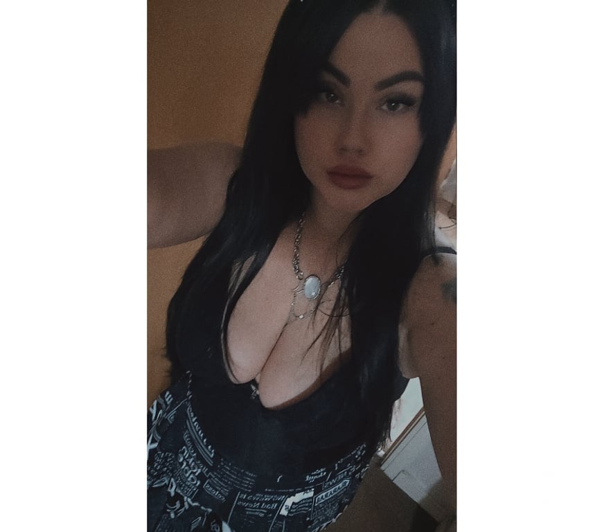 Escorts Hertfordshire St. Albans - Photos for 😈Curvy Horny Polish Goddess 😈Feral_Kitten😈