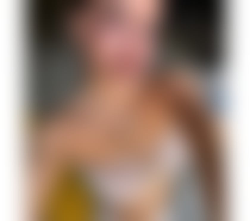Photos for Júlia , fulfilling their fetish🥰