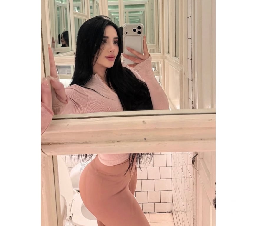 Escorts South East London Deptford - South East London - Photos for 💯 REAL PIC 🔥 ATTRACTIVE GIRL FOR COMPANY 💋