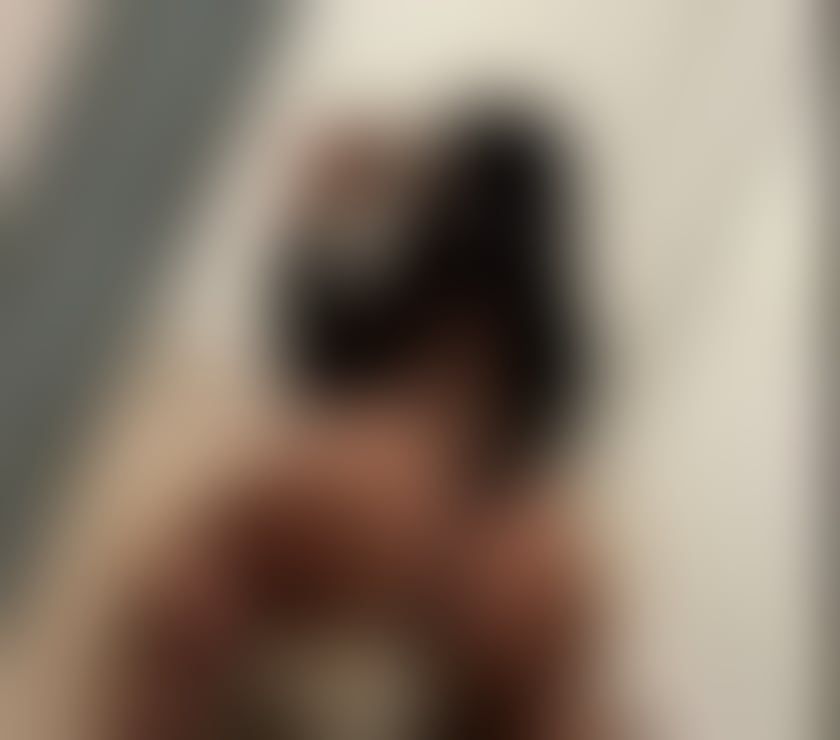 SARA🖤quick service available🖤