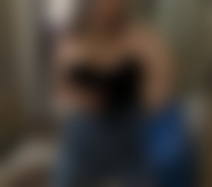  Escorts Sheldon Birmingham - Photos for New in town Latino yasmyn blonde party girl 🥂