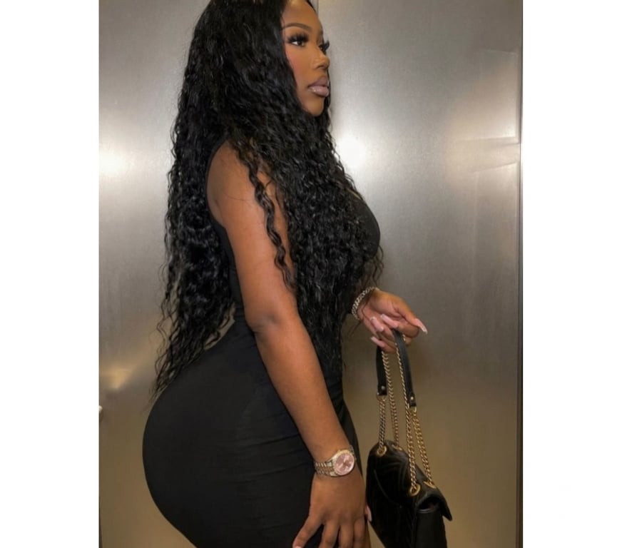 Escorts South West London Richmond upon Thames - Photos for 🥳New spaicy girl💞💞very horny latin come now🥳