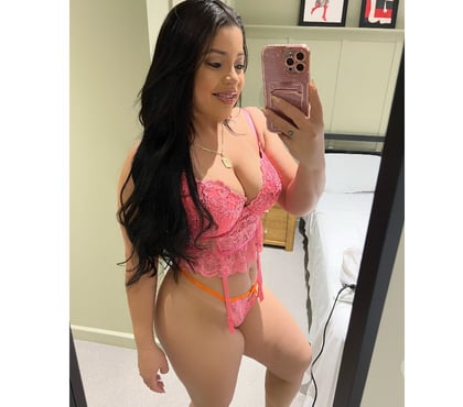 Photos for Bruna Hot brunette🇧🇷🥂 for your party🔥