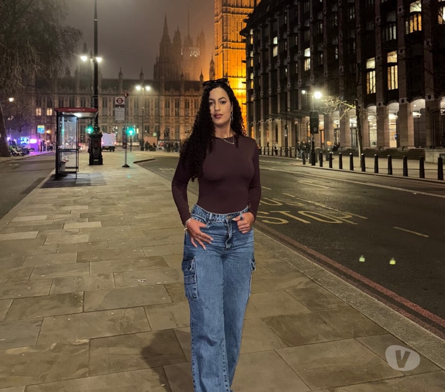 Escorts East London Stratford - DLR Station - East London - Photos for Brazilian🇧🇷 girl natural hot🔥