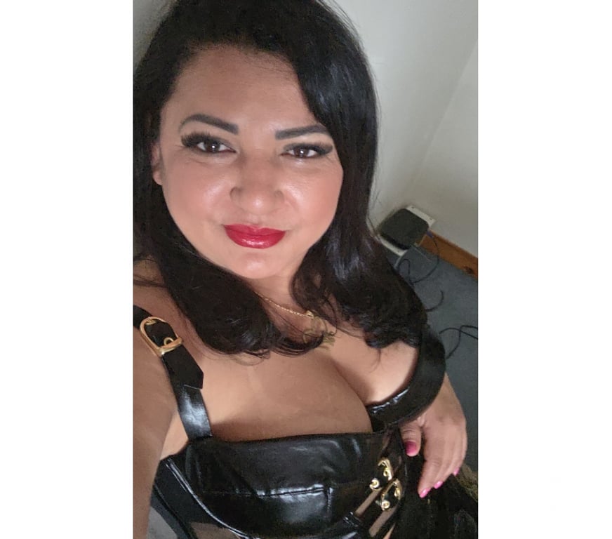 Escorts Greater Manchester Manchester - Photos for Julie GFE braziilian '🇧🇷🇧🇷