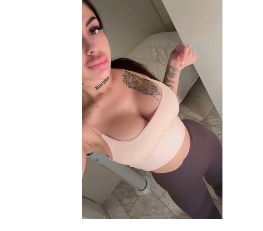Escorts South Yorkshire Doncaster - Photos for Petite Victoria 💕 Sexy GFE in the town 🔞🔥