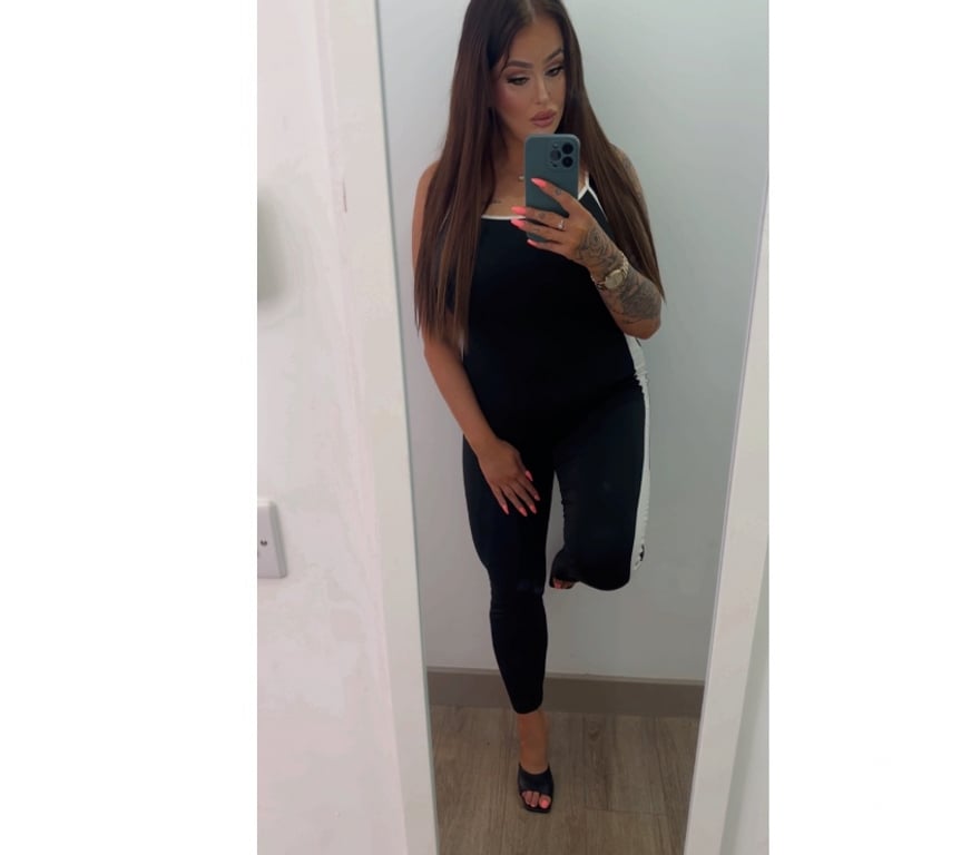 Escorts East London Havering - Photos for Polish 💯 beautiful brunette. 😊🩷