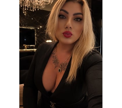 Escorts Leicester City Centre Leicester - Photos for Selena Shemale party girl no rush 100% real
